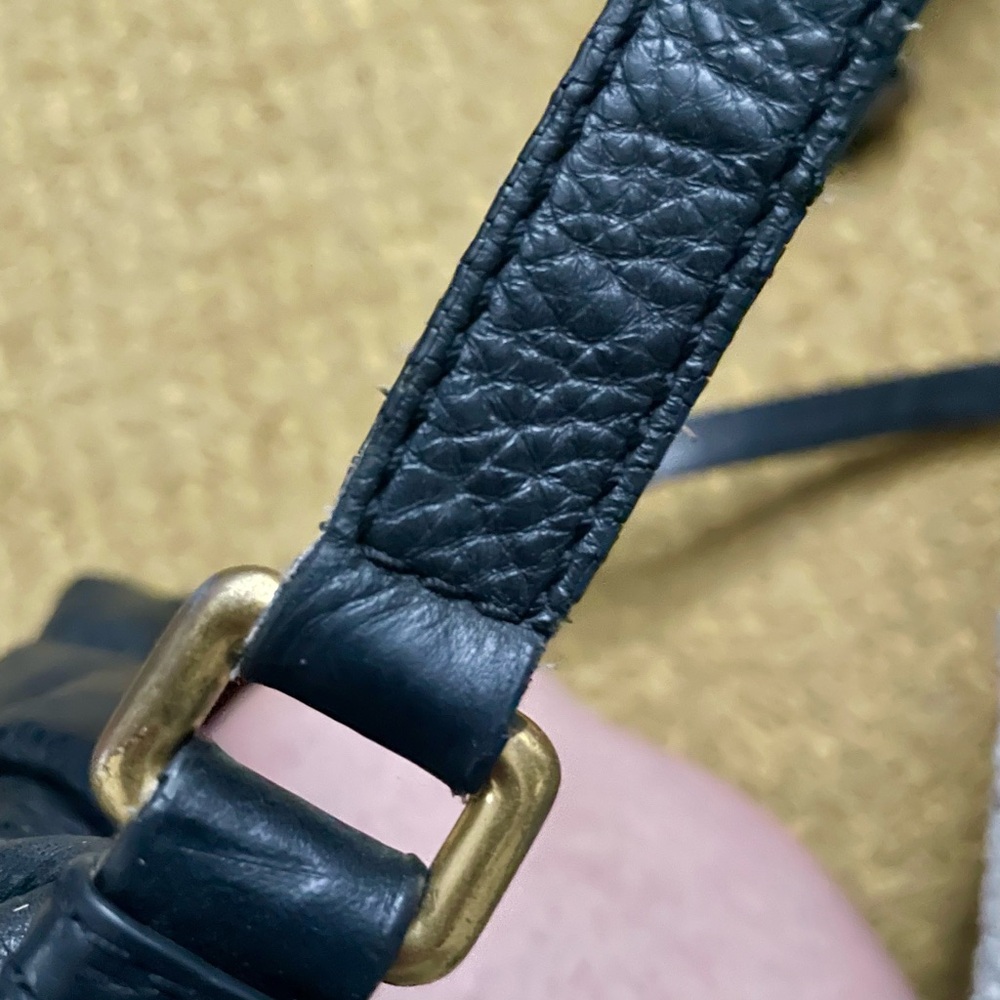Marc Jacobs Leather Crossbody Bag - Picture 7 of 9